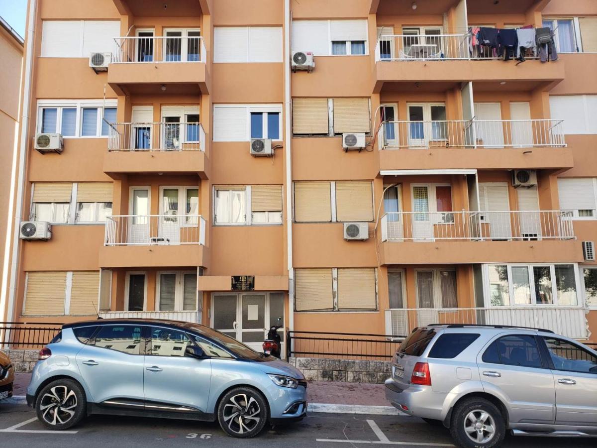 Apartment Bina Тиват Экстерьер фото
