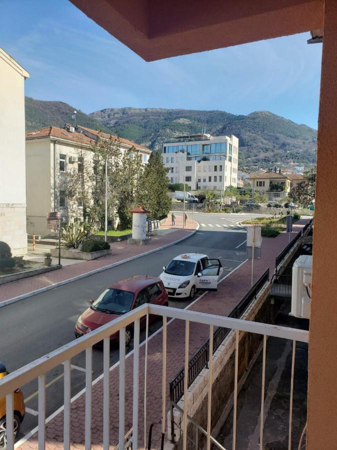 Apartment Bina Тиват Экстерьер фото